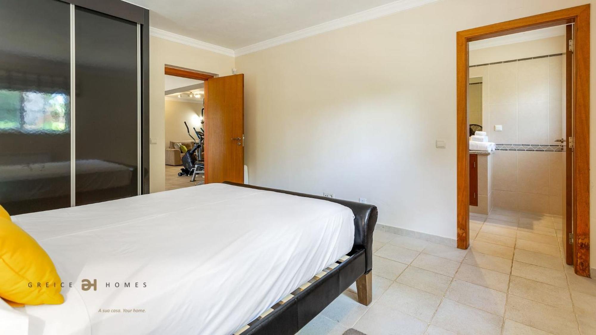 Luxuosa Moradia V5 Em Quarteira - Greice Homes Екстериор снимка